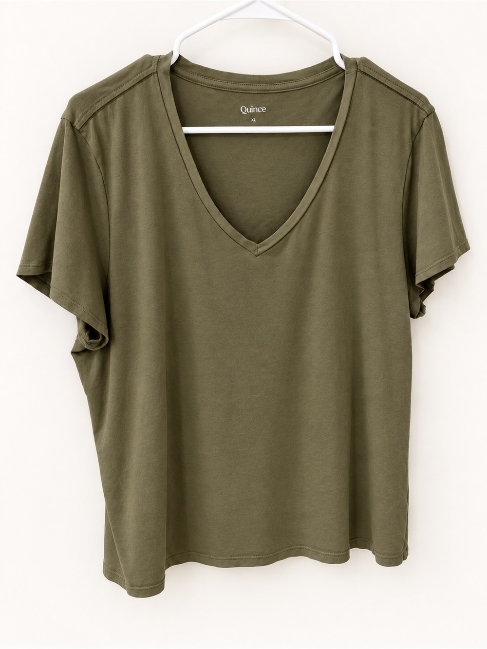 Quince Olive V-Neck Women's Tee XL